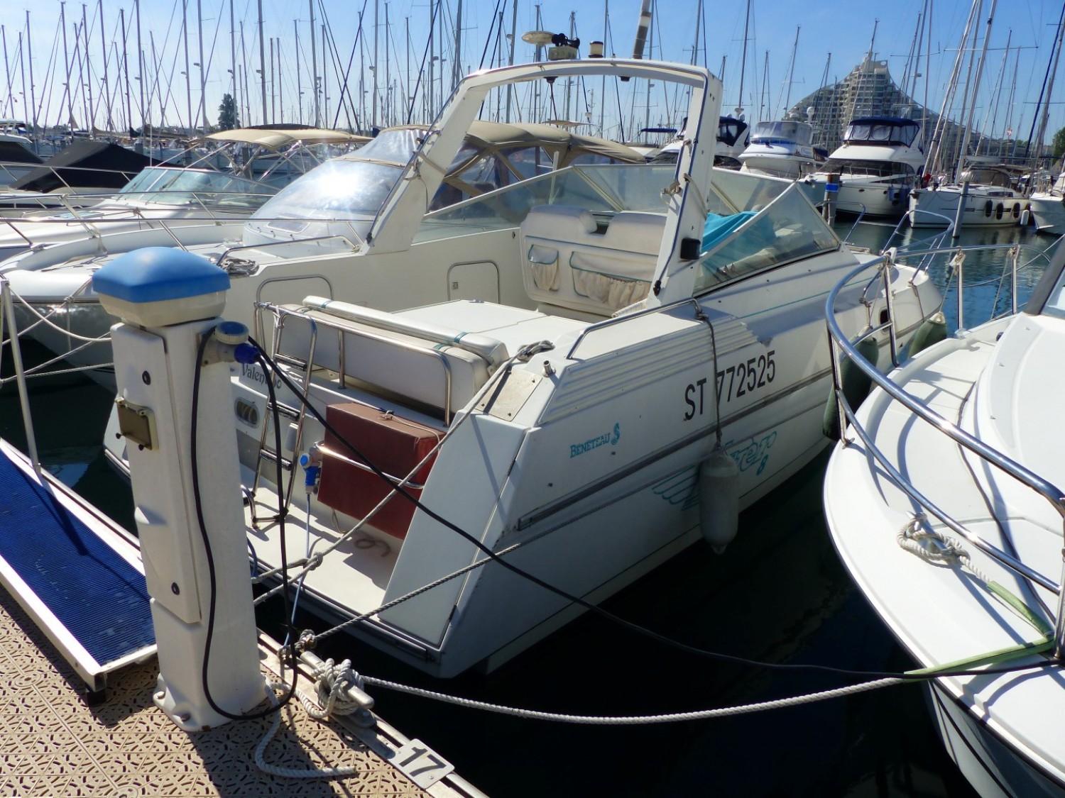 slider 12 Beneteau Flyer 8